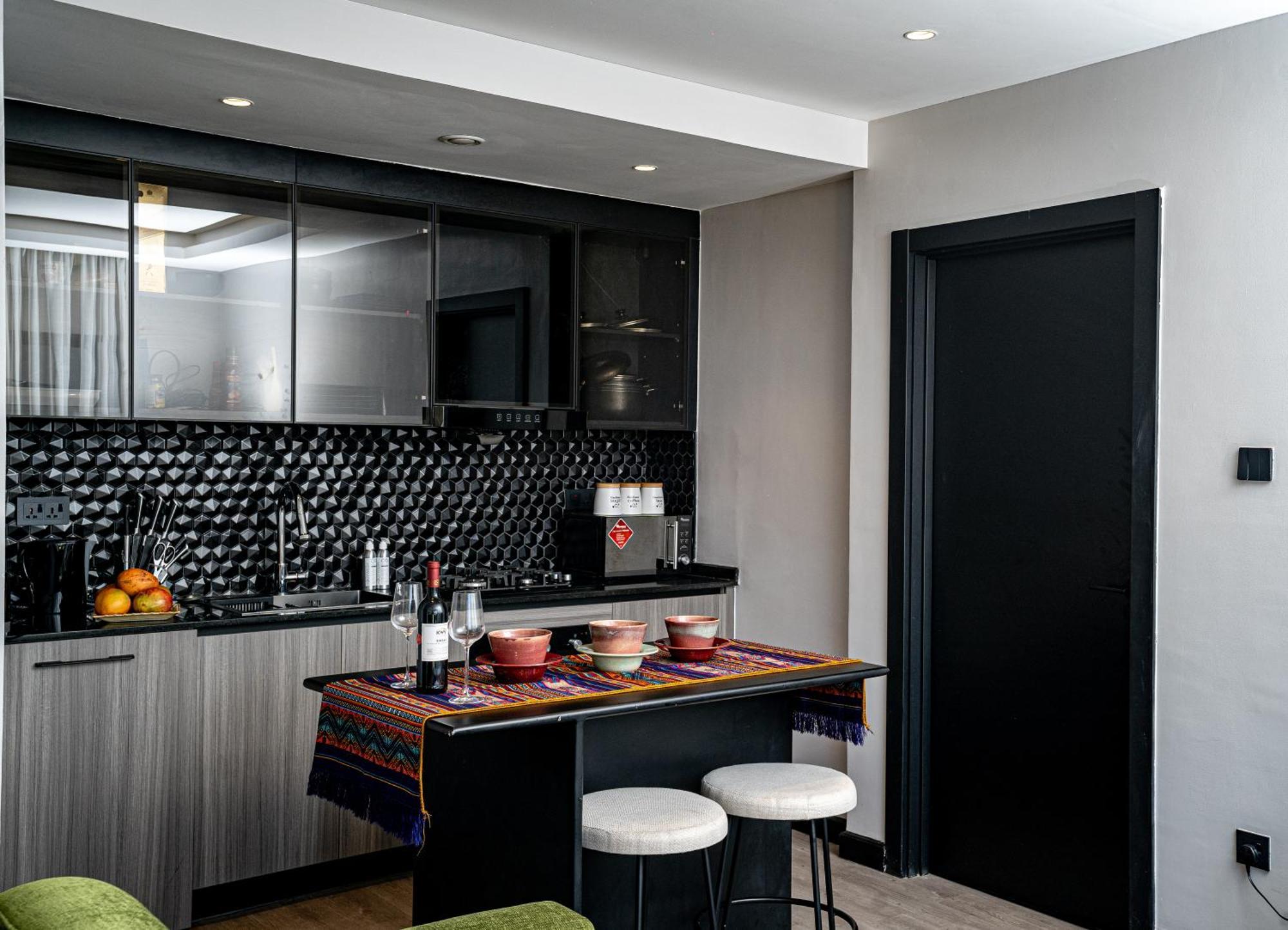 Escada Studio & 2-Bedroom, Rooftop Swimming Pool, Gym, Workspace, Wonderiss Homes Westland Living Nairobi Exterior foto